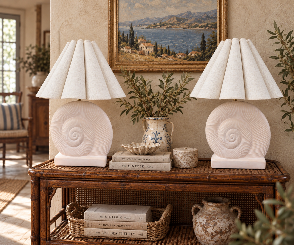 Las Nautilias — Pair of Vintage Nautilus Shell Lamps