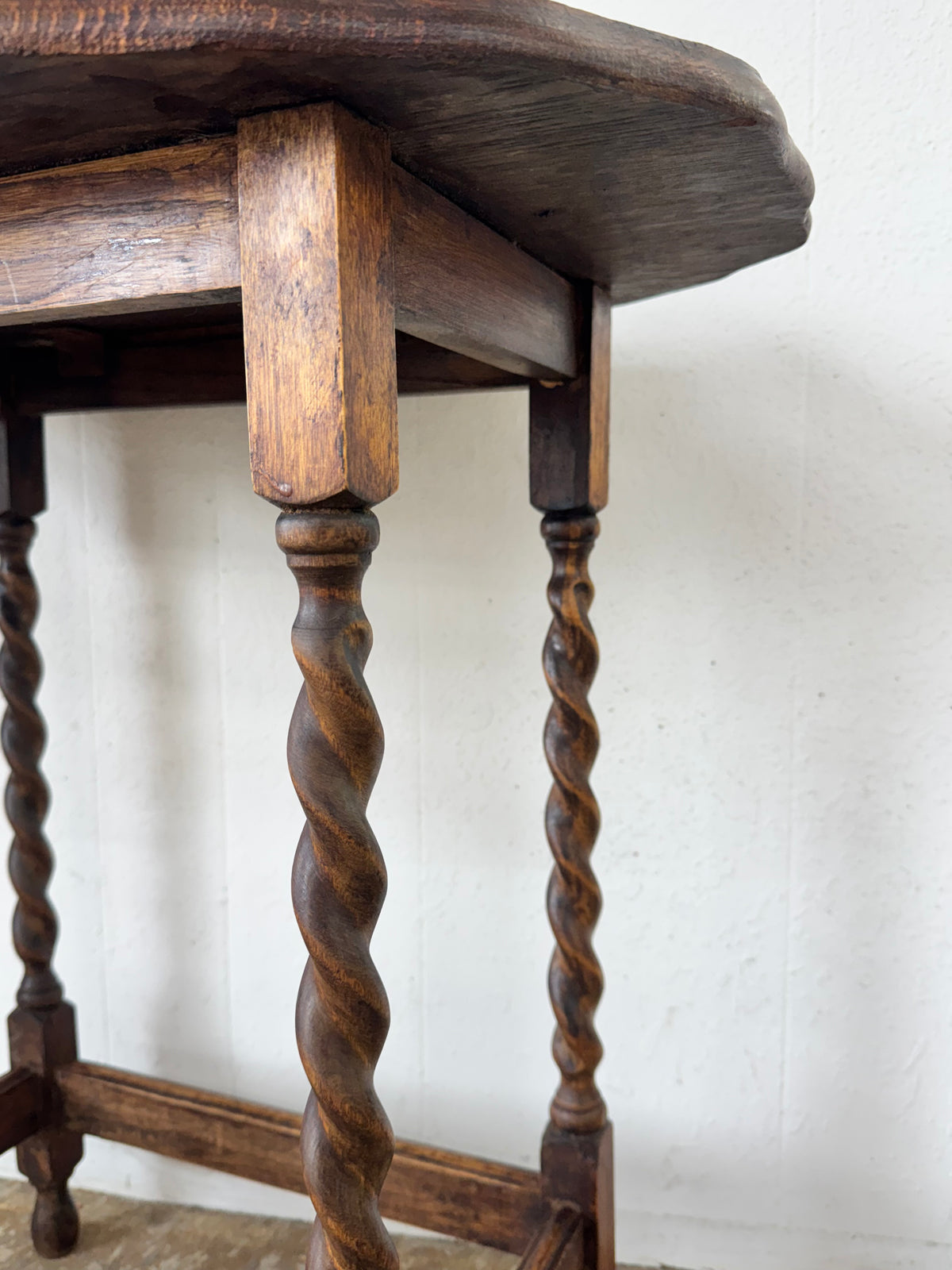 Antique English Barley-Twist Side Table with Scalloped Top, c. 1900