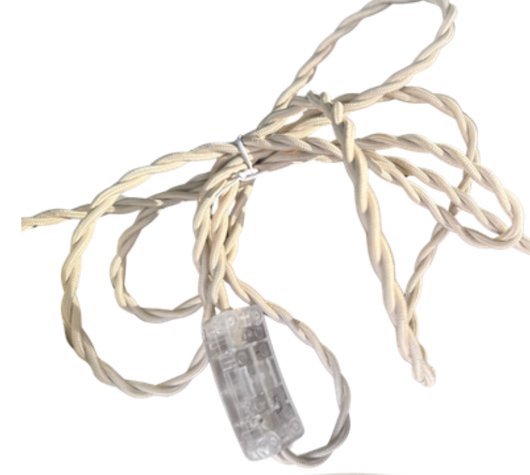 New cream twisted cord and U.S. plug on restored lamp